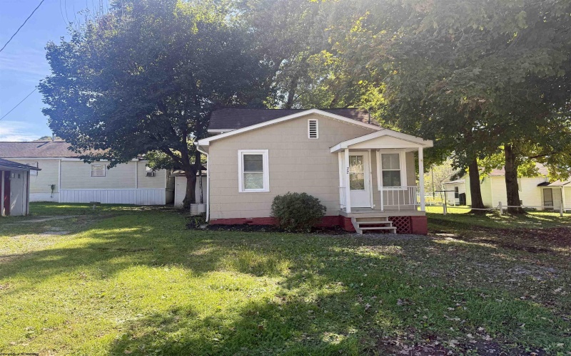 72 Wabash Avenue, Philippi, West Virginia 26416, 2 Bedroom Bedrooms, 4 Room Rooms,1 BathroomBathrooms,Single Family Detached,For Sale,Wabash,0,10167092