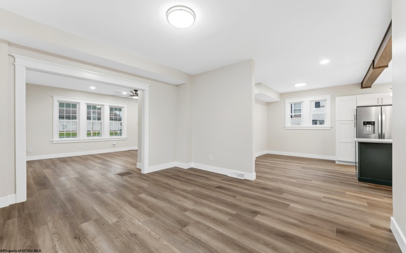 230 High Street, Kingwood, West Virginia 26537, 3 Bedroom Bedrooms, 7 Room Rooms,3 BathroomBathrooms,Single Family Detached,For Sale,High,0,10167089