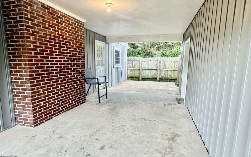 422 Camden Avenue, Monongah, West Virginia 26554, 3 Bedroom Bedrooms, 5 Room Rooms,2 BathroomBathrooms,Single Family Detached,For Sale,Camden,0,10167091
