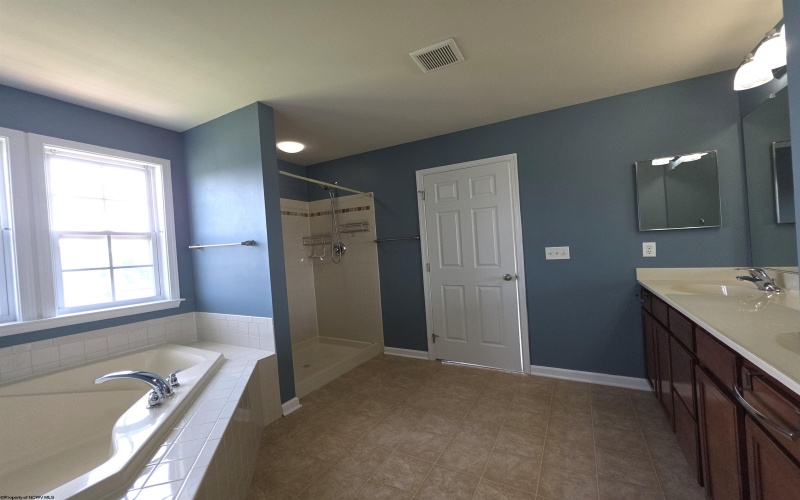443 Blackberry Ridge Drive, Morgantown, West Virginia 26508, 5 Bedroom Bedrooms, 12 Room Rooms,3 BathroomBathrooms,Single Family Detached,For Sale,Blackberry Ridge,0,10167108