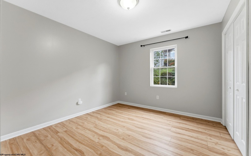 10 CLEAR SPRING Drive, Morgantown, West Virginia 26508, 3 Bedroom Bedrooms, 6 Room Rooms,2 BathroomBathrooms,Single Family Attached,For Sale,CLEAR SPRING,0,10167106