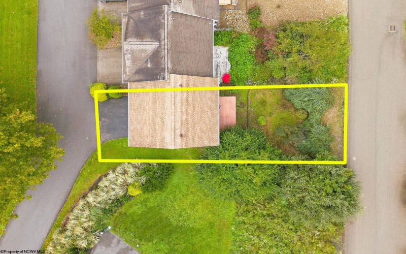 10 CLEAR SPRING Drive, Morgantown, West Virginia 26508, 3 Bedroom Bedrooms, 6 Room Rooms,2 BathroomBathrooms,Single Family Attached,For Sale,CLEAR SPRING,0,10167106