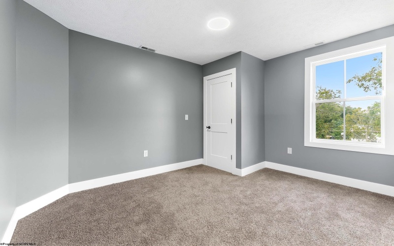 915 Boulevard Avenue, Fairmont, West Virginia 26554, 4 Bedroom Bedrooms, 7 Room Rooms,2 BathroomBathrooms,Single Family Detached,For Sale,Boulevard,0,10167102