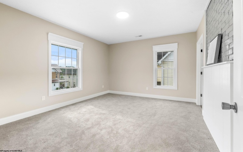 1037 Virginia Avenue, Fairmont, West Virginia 26554, 3 Bedroom Bedrooms, 7 Room Rooms,3 BathroomBathrooms,Single Family Detached,For Sale,Virginia,0,10167101