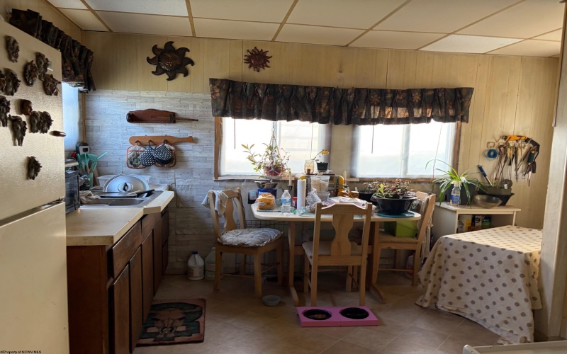 116 GRANT Street, Clarksburg, West Virginia 26301, 3 Bedroom Bedrooms, 6 Room Rooms,2 BathroomBathrooms,Single Family Detached,For Sale,GRANT,0,10163918