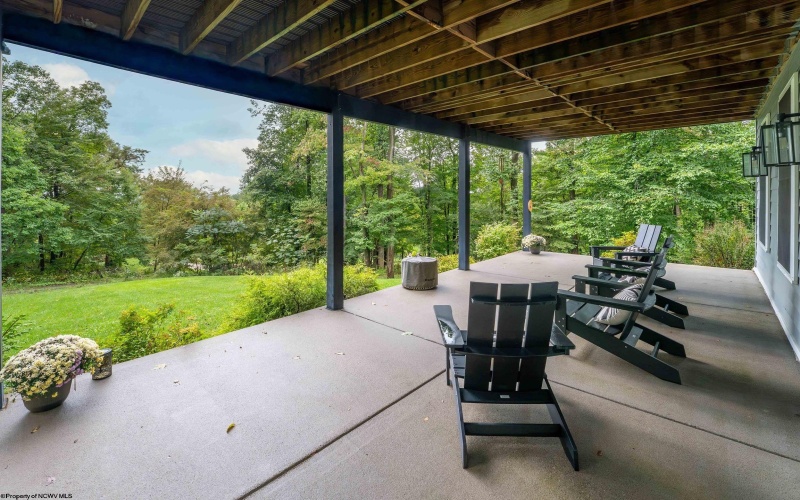 339 Dove Drive, Morgantown, West Virginia 26508, 4 Bedroom Bedrooms, 7 Room Rooms,3 BathroomBathrooms,Single Family Detached,For Sale,Dove,0,10167095
