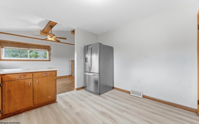 467 Hillview Drive, Morgantown, West Virginia 26505, 3 Bedroom Bedrooms, 7 Room Rooms,1 BathroomBathrooms,Single Family Detached,For Sale,Hillview,0,10167100