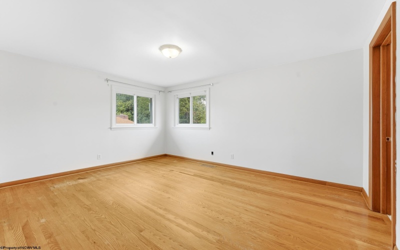 467 Hillview Drive, Morgantown, West Virginia 26505, 3 Bedroom Bedrooms, 7 Room Rooms,1 BathroomBathrooms,Single Family Detached,For Sale,Hillview,0,10167100