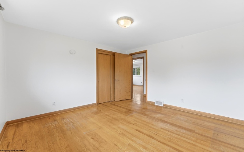 467 Hillview Drive, Morgantown, West Virginia 26505, 3 Bedroom Bedrooms, 7 Room Rooms,1 BathroomBathrooms,Single Family Detached,For Sale,Hillview,0,10167100