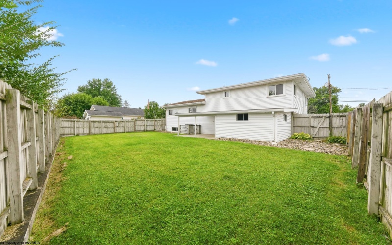 467 Hillview Drive, Morgantown, West Virginia 26505, 3 Bedroom Bedrooms, 7 Room Rooms,1 BathroomBathrooms,Single Family Detached,For Sale,Hillview,0,10167100