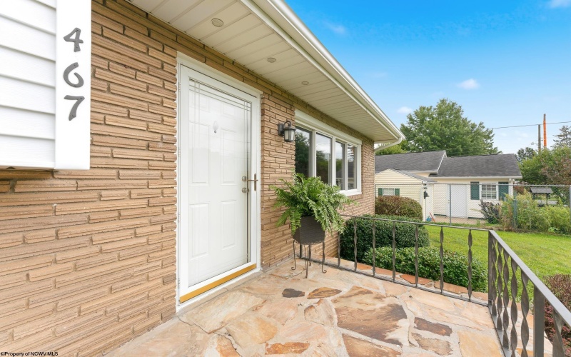 467 Hillview Drive, Morgantown, West Virginia 26505, 3 Bedroom Bedrooms, 7 Room Rooms,1 BathroomBathrooms,Single Family Detached,For Sale,Hillview,0,10167100