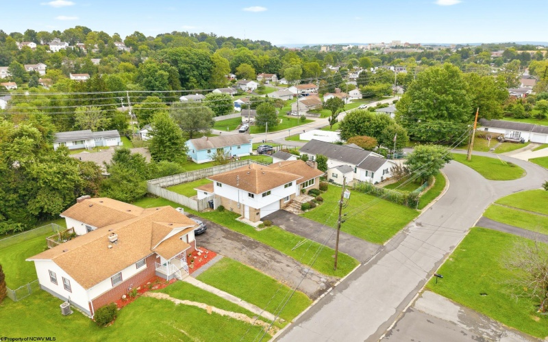 467 Hillview Drive, Morgantown, West Virginia 26505, 3 Bedroom Bedrooms, 7 Room Rooms,1 BathroomBathrooms,Single Family Detached,For Sale,Hillview,0,10167100