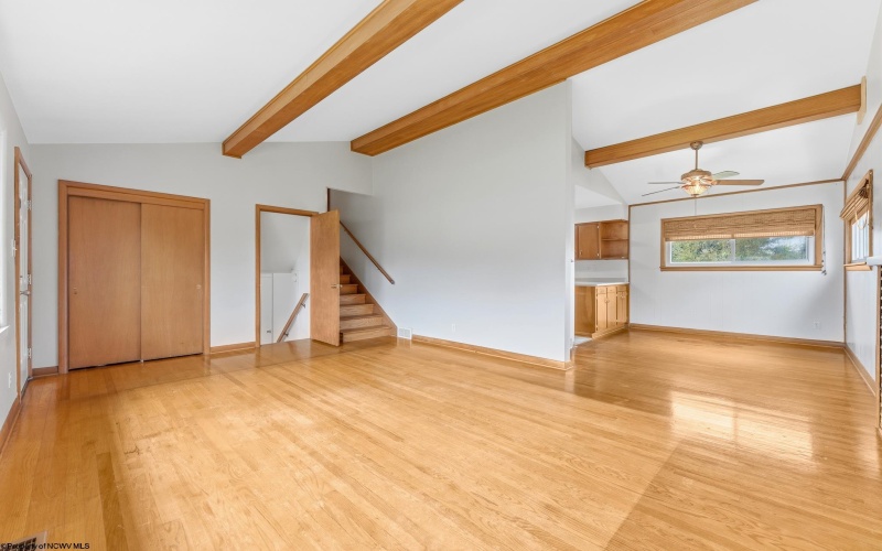 467 Hillview Drive, Morgantown, West Virginia 26505, 3 Bedroom Bedrooms, 7 Room Rooms,1 BathroomBathrooms,Single Family Detached,For Sale,Hillview,0,10167100