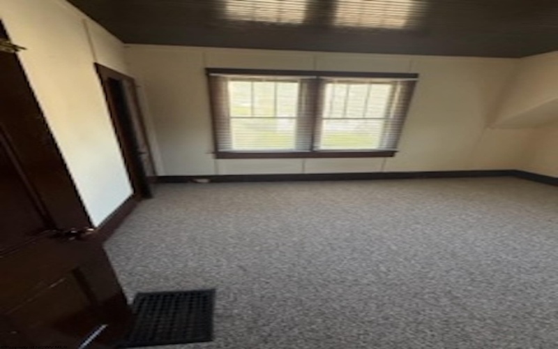 124 Main Avenue, Weston, West Virginia 26452-0001, 4 Bedroom Bedrooms, 9 Room Rooms,2 BathroomBathrooms,Single Family Detached,For Sale,Main,0,10167098