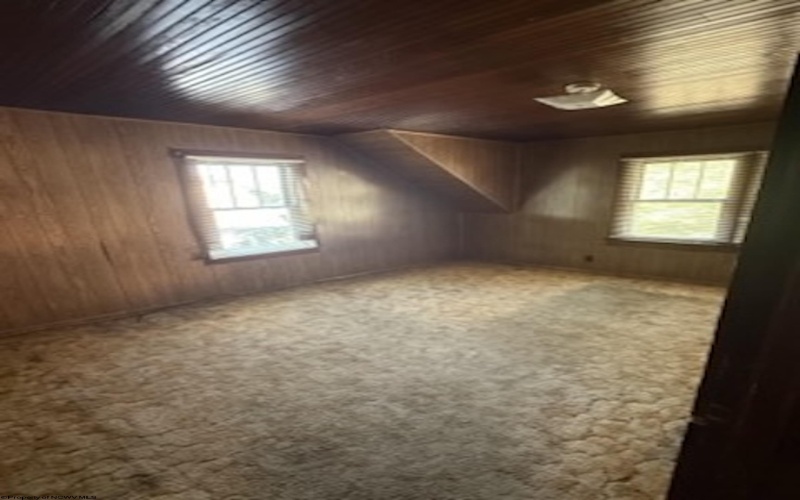 124 Main Avenue, Weston, West Virginia 26452-0001, 4 Bedroom Bedrooms, 9 Room Rooms,2 BathroomBathrooms,Single Family Detached,For Sale,Main,0,10167098