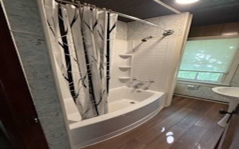 124 Main Avenue, Weston, West Virginia 26452-0001, 4 Bedroom Bedrooms, 9 Room Rooms,2 BathroomBathrooms,Single Family Detached,For Sale,Main,0,10167098