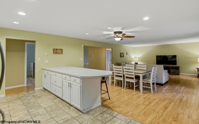 828 Bishop Drive, Morgantown, West Virginia 26505, 3 Bedroom Bedrooms, 8 Room Rooms,2 BathroomBathrooms,Single Family Detached,For Sale,Bishop,0,10167096