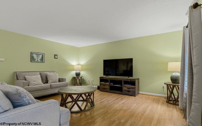 828 Bishop Drive, Morgantown, West Virginia 26505, 3 Bedroom Bedrooms, 8 Room Rooms,2 BathroomBathrooms,Single Family Detached,For Sale,Bishop,0,10167096