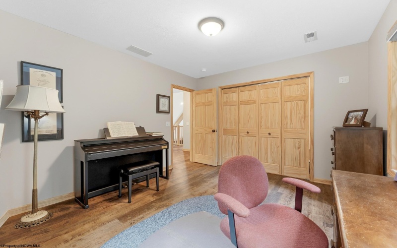 70 Goldfinch Lane, Terra Alta, West Virginia 26764, 3 Bedroom Bedrooms, 6 Room Rooms,2 BathroomBathrooms,Single Family Detached,For Sale,Goldfinch,0,10167112