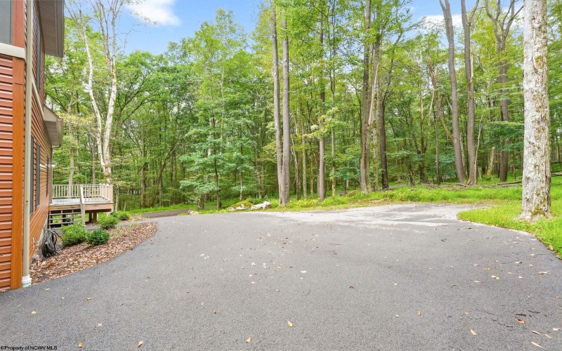 70 Goldfinch Lane, Terra Alta, West Virginia 26764, 3 Bedroom Bedrooms, 6 Room Rooms,2 BathroomBathrooms,Single Family Detached,For Sale,Goldfinch,0,10167112