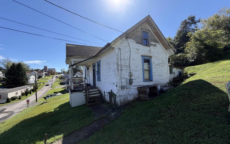 403 Wood Street, West Union, West Virginia 26456, 2 Bedroom Bedrooms, 5 Room Rooms,1 BathroomBathrooms,Single Family Detached,For Sale,Wood,0,10167127