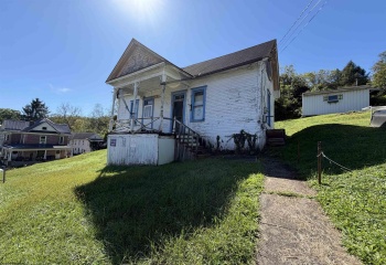 403 Wood Street, West Union, West Virginia 26456, 2 Bedroom Bedrooms, 5 Room Rooms,1 BathroomBathrooms,Single Family Detached,For Sale,Wood,0,10167127