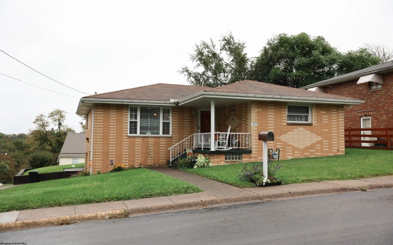 150 20th Street, Weirton, West Virginia 26062, 3 Bedroom Bedrooms, 5 Room Rooms,2 BathroomBathrooms,Single Family Detached,For Sale,20th,0,10167122