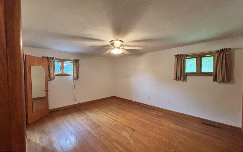 717 Maple Avenue, Philippi, West Virginia 26416, 3 Bedroom Bedrooms, 5 Room Rooms,1 BathroomBathrooms,Single Family Detached,For Sale,Maple,0,10167121
