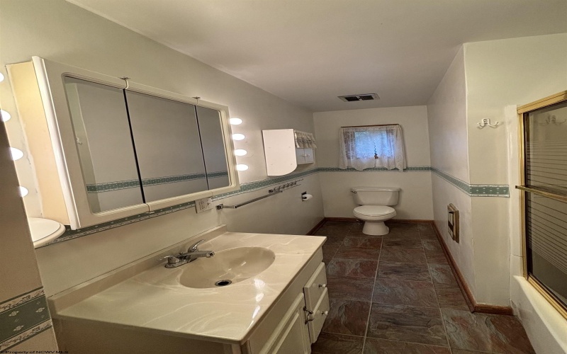 717 Maple Avenue, Philippi, West Virginia 26416, 3 Bedroom Bedrooms, 5 Room Rooms,1 BathroomBathrooms,Single Family Detached,For Sale,Maple,0,10167121
