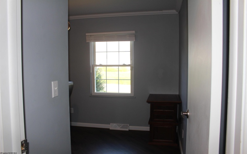 1614 Crestmont Circle, Fairmont, West Virginia 26554, 4 Bedroom Bedrooms, 11 Room Rooms,2 BathroomBathrooms,Single Family Detached,For Sale,Crestmont,0,10167116