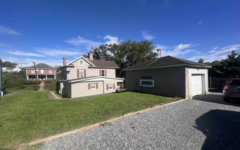 1309 West Virginia Avenue, Clarksburg, West Virginia 26301, 4 Bedroom Bedrooms, 11 Room Rooms,2 BathroomBathrooms,Single Family Detached,For Sale,West Virginia,0,10167115