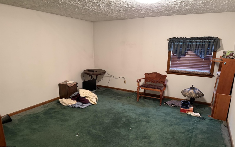 306 Naomi Street, Fairmont, West Virginia 26554, 5 Bedroom Bedrooms, 9 Room Rooms,2 BathroomBathrooms,Single Family Detached,For Sale,Naomi,0,10167128