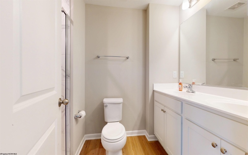 60 Dover Court, Bridgeport, West Virginia 26330, 3 Bedroom Bedrooms, 5 Room Rooms,2 BathroomBathrooms,Single Family Attached,For Sale,Dover,0,10167131