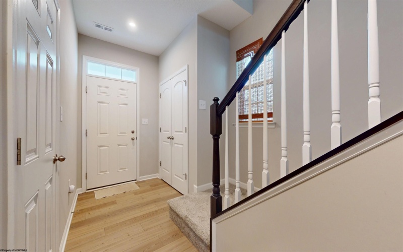 60 Dover Court, Bridgeport, West Virginia 26330, 3 Bedroom Bedrooms, 5 Room Rooms,2 BathroomBathrooms,Single Family Attached,For Sale,Dover,0,10167131