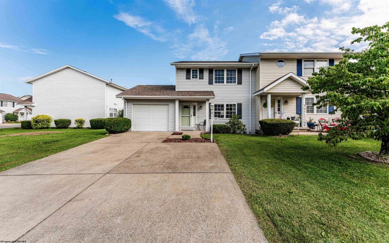 4018 Pinehurst Drive, Morgantown, West Virginia 26505, 2 Bedroom Bedrooms, 5 Room Rooms,2 BathroomBathrooms,Single Family Attached,For Sale,Pinehurst,0,10167136