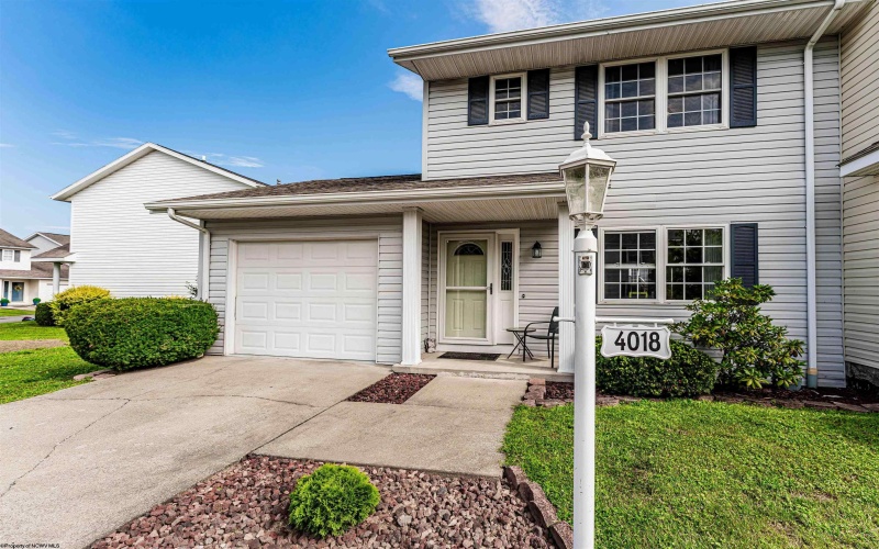 4018 Pinehurst Drive, Morgantown, West Virginia 26505, 2 Bedroom Bedrooms, 5 Room Rooms,2 BathroomBathrooms,Single Family Attached,For Sale,Pinehurst,0,10167136
