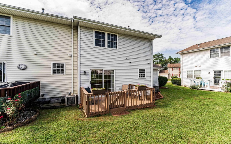 4018 Pinehurst Drive, Morgantown, West Virginia 26505, 2 Bedroom Bedrooms, 5 Room Rooms,2 BathroomBathrooms,Single Family Attached,For Sale,Pinehurst,0,10167136