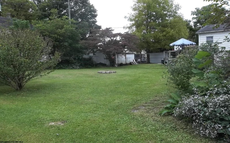 120 Davis Street, Elkins, West Virginia 26241, 4 Bedroom Bedrooms, 9 Room Rooms,1 BathroomBathrooms,Single Family Detached,For Sale,Davis,0,10167133