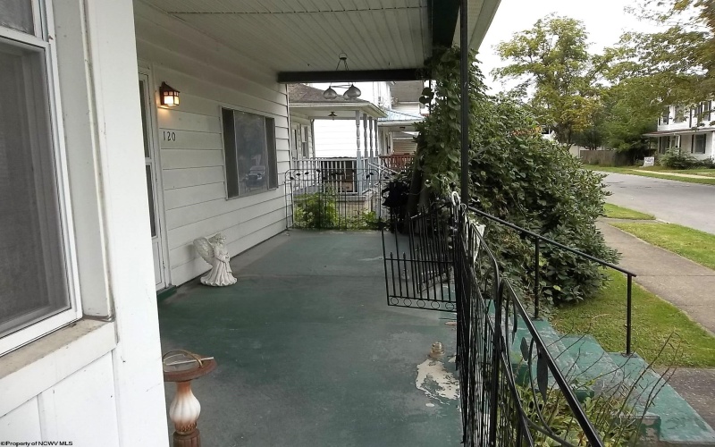 120 Davis Street, Elkins, West Virginia 26241, 4 Bedroom Bedrooms, 9 Room Rooms,1 BathroomBathrooms,Single Family Detached,For Sale,Davis,0,10167133