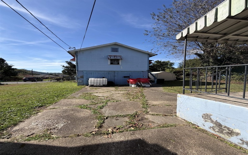 115 McGary Avenue, Weston, West Virginia 26452, 1 Bedroom Bedrooms, 5 Room Rooms,1 BathroomBathrooms,Single Family Detached,For Sale,McGary,0,10167134