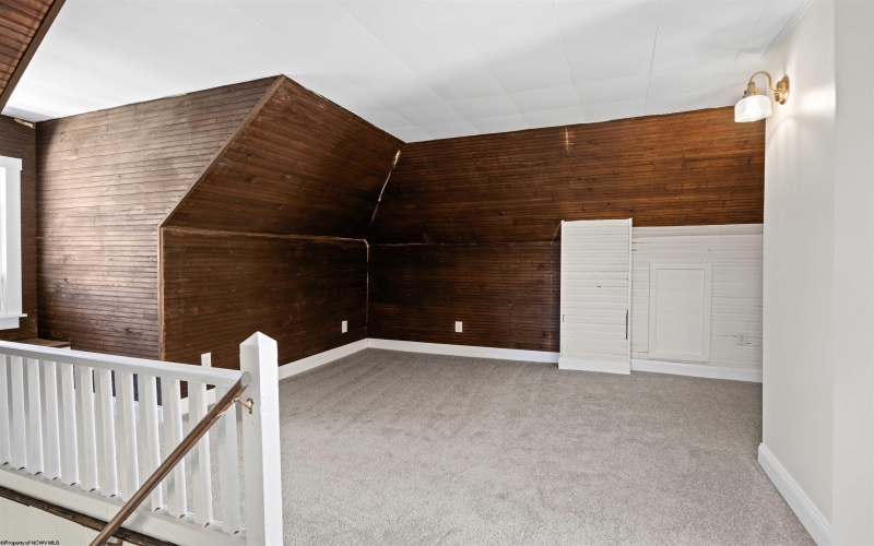 530 Walnut Avenue, Fairmont, West Virginia 26554, 4 Bedroom Bedrooms, 9 Room Rooms,3 BathroomBathrooms,Single Family Detached,For Sale,Walnut,0,10167142