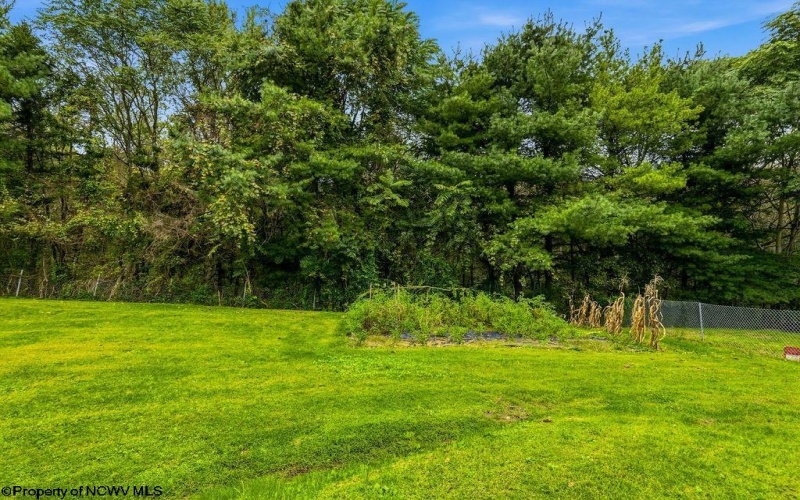 163 Sunburst Drive, Clarksburg, West Virginia 26301, 3 Bedroom Bedrooms, 7 Room Rooms,2 BathroomBathrooms,Single Family Detached,For Sale,Sunburst,0,10167147