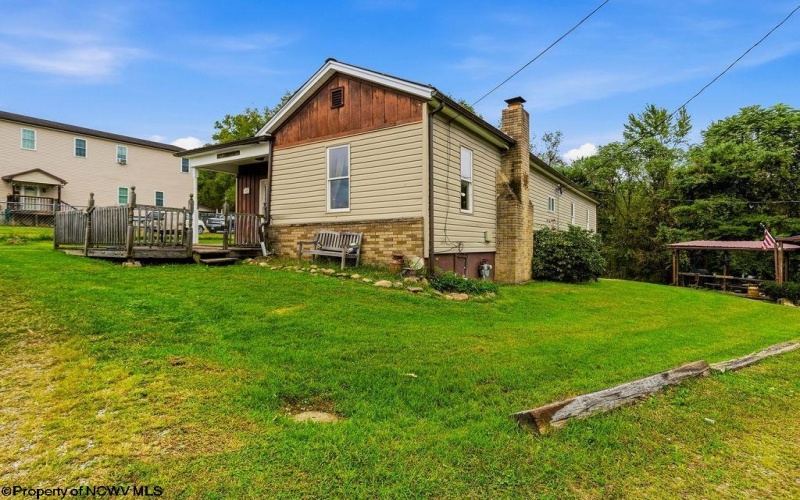 163 Sunburst Drive, Clarksburg, West Virginia 26301, 3 Bedroom Bedrooms, 7 Room Rooms,2 BathroomBathrooms,Single Family Detached,For Sale,Sunburst,0,10167147