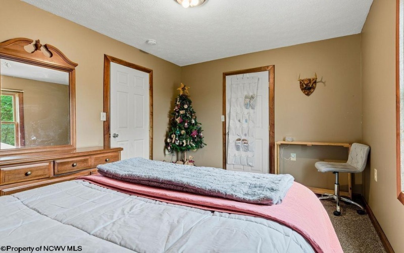 163 Sunburst Drive, Clarksburg, West Virginia 26301, 3 Bedroom Bedrooms, 7 Room Rooms,2 BathroomBathrooms,Single Family Detached,For Sale,Sunburst,0,10167147