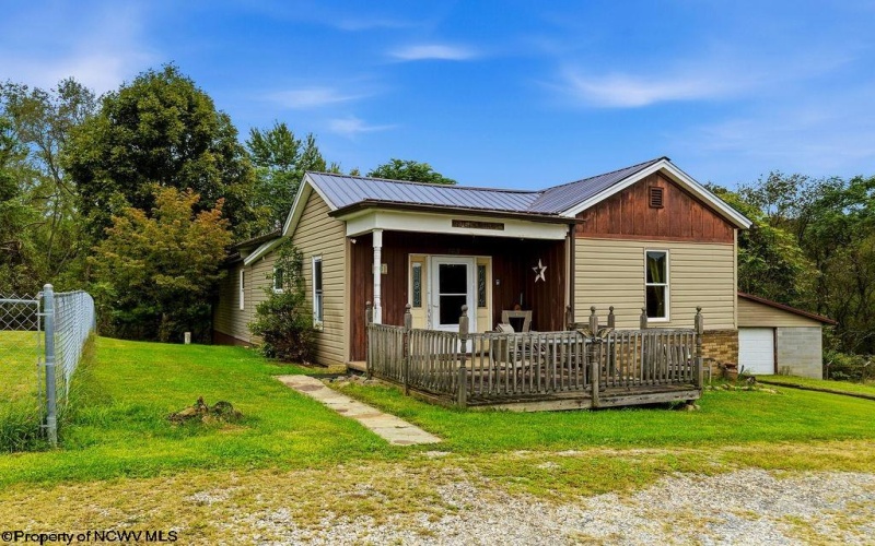 163 Sunburst Drive, Clarksburg, West Virginia 26301, 3 Bedroom Bedrooms, 7 Room Rooms,2 BathroomBathrooms,Single Family Detached,For Sale,Sunburst,0,10167147
