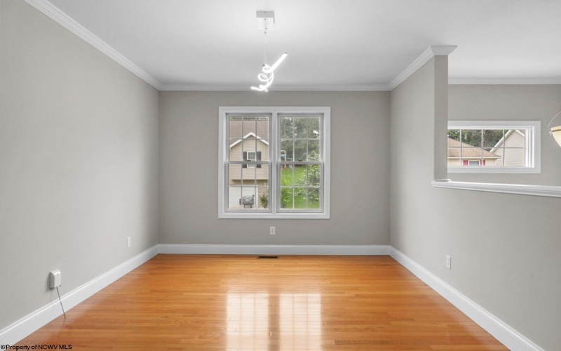 255 Hanalei Drive, Morgantown, West Virginia 26508, 3 Bedroom Bedrooms, 7 Room Rooms,3 BathroomBathrooms,Single Family Detached,For Sale,Hanalei,0,10167148