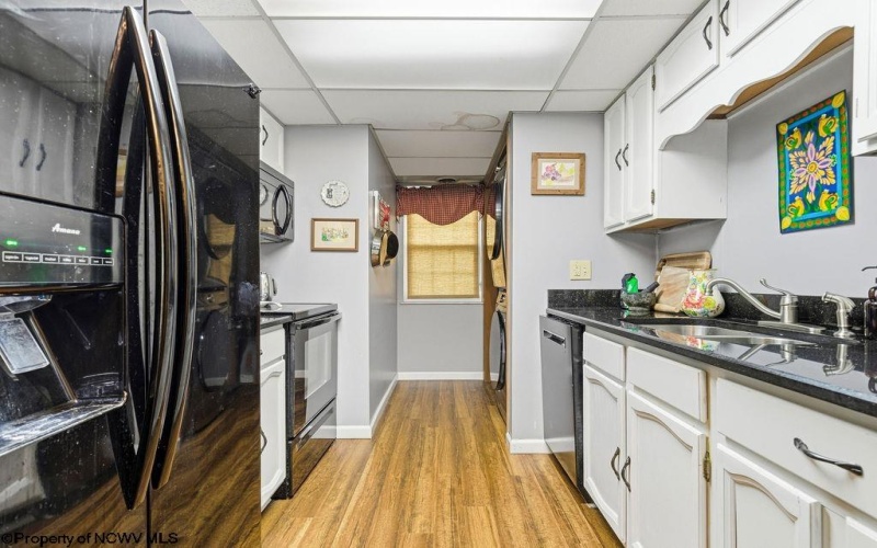 85 Pinewood Road, Clarksburg, West Virginia 26301, 3 Bedroom Bedrooms, 6 Room Rooms,1 BathroomBathrooms,Single Family Attached,For Sale,Pinewood,0,10167149