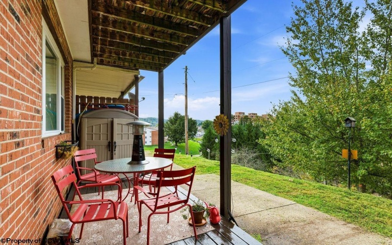 85 Pinewood Road, Clarksburg, West Virginia 26301, 3 Bedroom Bedrooms, 6 Room Rooms,1 BathroomBathrooms,Single Family Attached,For Sale,Pinewood,0,10167149