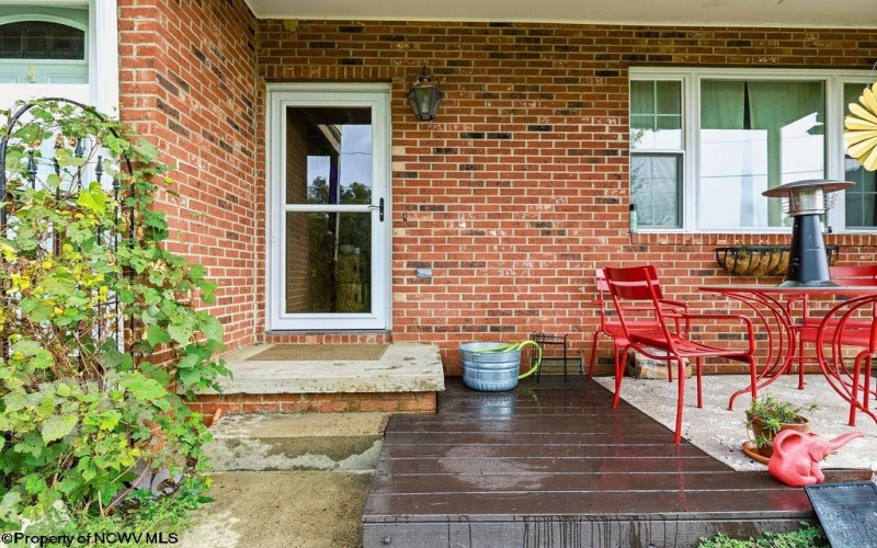 85 Pinewood Road, Clarksburg, West Virginia 26301, 3 Bedroom Bedrooms, 6 Room Rooms,1 BathroomBathrooms,Single Family Attached,For Sale,Pinewood,0,10167149