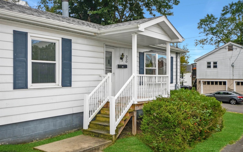350 Virginia Avenue, Morgantown, West Virginia 26505, 3 Bedroom Bedrooms, 6 Room Rooms,2 BathroomBathrooms,Single Family Detached,For Sale,Virginia,0,10167150